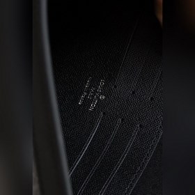 LV Классическая сумка POCHETTE VOYAGE среднего размера Артикул： 