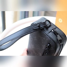 LV Pochette Volga Артикул： M44482 Черный с цветочным узором Из