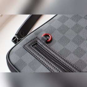 LV Модель： N44488 Мужская сумка Просторная сумка с застежкой-мол