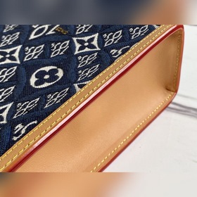 LV Артикул： M80306  Poche Toilette 26 Косметичка Изготовлена из