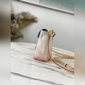 LV Артикул： M45764 Лето 2021 By The Pool Новая коллекция аксессу