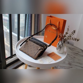 LV Артикул： M57096 Серия PREFALL POCHETTE Кожа, цветок, желтый ц