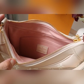 LV Модель： M46091 Розовый Сумка BB Узор на коже создан с помощью 
