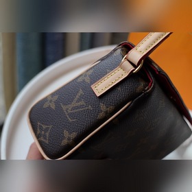 LV Артикул： M41966 Старая коллекция Серия Vintage Коробчатая су
