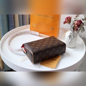 LV Артикул： M41966 Старая коллекция Серия Vintage Коробчатая су
