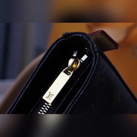 LV Сумка через плечо с круглым ручкой от LV, такая же, как у суп
