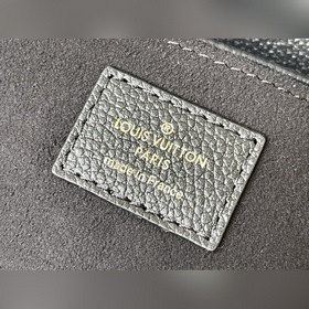LV « » Артикул： M45813 Любимая сумка « » из мягкой зернистой кожи