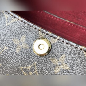 LV Артикул： M51902 [Подержанная сумка-багет] Эта сумка-французс