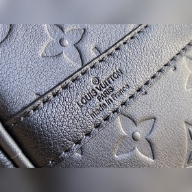 LV Артикул： M57111 Сумка Speedy BB Сумка Speedy BB из кожи с ти