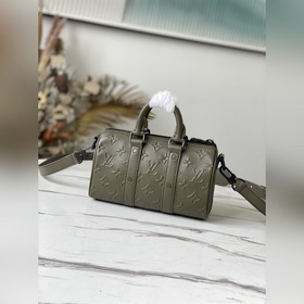 LV Модель： M57961 Сумка Keepall XS военно-зеленом цвете Классиче