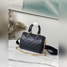 LV Артикул： M58631 Уникальный дизайн и кожаные ручки Эта сумка и