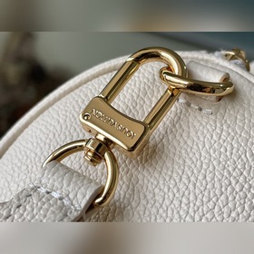 LV Артикул： M45707 Сумка Papillon BB белого цвета Классическая с