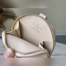 LV Артикул： M45707 Сумка Papillon BB белого цвета Классическая с