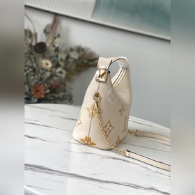 LV « » Модель： M45698 Сумка Marshmallow Hobo в цвете «ванilla yel