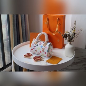 LV Белая сумка TURENNE Артикул： M92645 Сумка Nano Turenne из тк