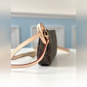 LV Модель M51980 с шелкографией букв, ограниченная серия в сотруд