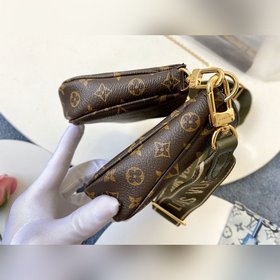 LV модель 44823 светло-зеленая Компактный и легкий комплект из тр