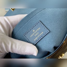 LV LOCKY BB Сумка M44321 Синяя Эта небольшая и стильная сумка L