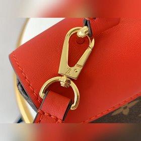 LV LOCKY BB Сумка Модель 44322 Маковый красный Эта небольшая и