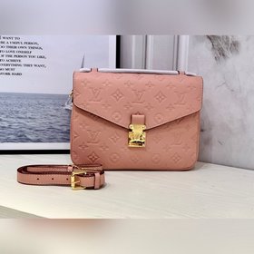 LV Модель M44018, 40780, полностью из кожи розового цвета. Pochet