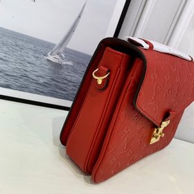 LV Модель M44155, 40780, полностью из кожи, ярко-красного цвета. 
