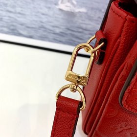 LV Модель M44155, 40780, полностью из кожи, ярко-красного цвета. 