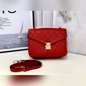 LV Модель M44155, 40780, полностью из кожи, ярко-красного цвета. 