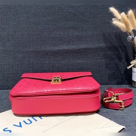 LV Модель M44245 40780 Кожа, вишневый &nbsp;Pochette Métis — 