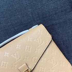 LV Модель M44738, 40780, полностью из кожи, цвет абрикосовый. Poc