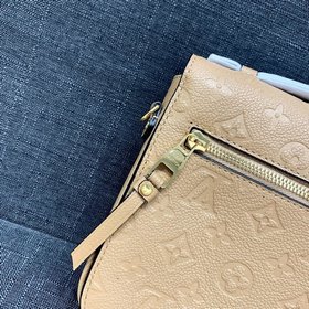 LV Модель M44738, 40780, полностью из кожи, цвет абрикосовый. Poc