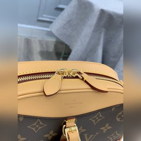 LV Модель M45528 Сумка Mini Luggage Продолжая традиции бренда в о