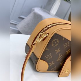 LV Модель M45528 Сумка Mini Luggage Продолжая традиции бренда в о