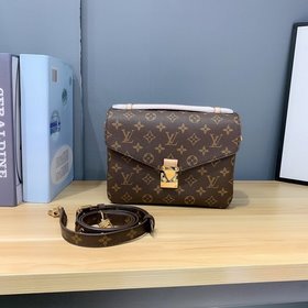 LV Сумка через плечо с отделкой из натуральной кожи Размеры： 25,0
