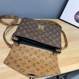 LV Модель M44876/M41465 Сумка POCHETTE MéTIS Материал Канва с обр
