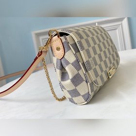 Сумка LV с диагональным узором Размеры： 22,0 x 13,0 x 4,0 см (Дл