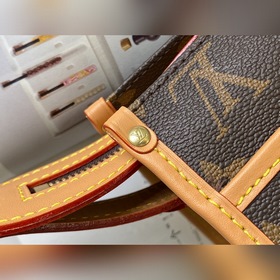 LV Артикул： M40008 Серия «Популярные модели» Сумка через плечо с