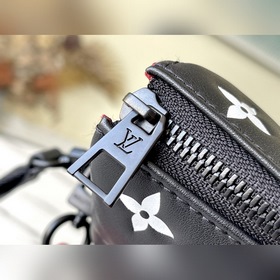 LV Модель M59398 Маленькая сумка С мягкой кожей с тисненым узор