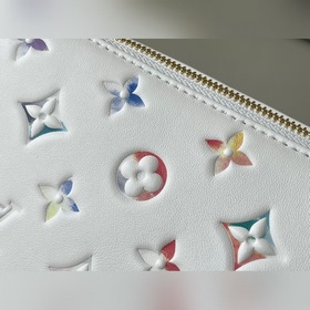 LV Артикул： M21209 Бежевая кожаная сумка на цепочке Серия M57790
