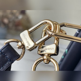 LV Артикул： M21353 Темно-синяя кожаная сумка с цепочкой Серия M5