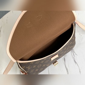 LV Артикул： M40710 Серия Vintage, средняя сумка SAUMUR (42256) С