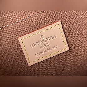 LV Артикул： M44840 Розовая сумка Сочетает в себе клатч, сумочку 