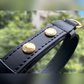 LV Артикул： M45351 Черная сумка Odeon Модель с ретро-оттенком, в