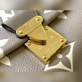 LV « » Модель： M45836 Любимая сумка « » из мягкой кожи с тисненым