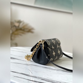 LV Модель： M45859 Favorite Сумка Мягкая кожа с тисненым крупным 