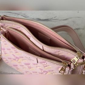 LV Артикул： M46093 Розовый сумка из тисненной кожи с трехступен