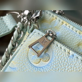 LV Артикул： M46180 Сумка из тисненной кожи Блестящий радужный э