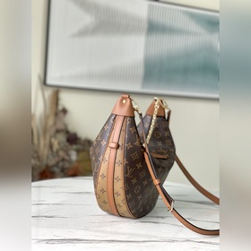 LV Артикул： M46311 2022 Подиумная модель Большая сумка с классиче