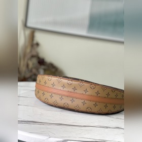 LV Артикул： M46311 2022 Подиумная модель Большая сумка с классиче