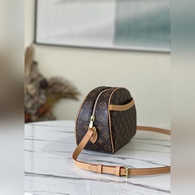 LV Модель： M51221 Сумка из серии Vintage Очаровательная сумка в 