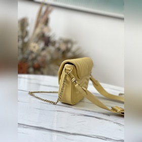 LV Артикул： M56461 Желтый  Сумка New Wave Multi-Pochette Гибкий